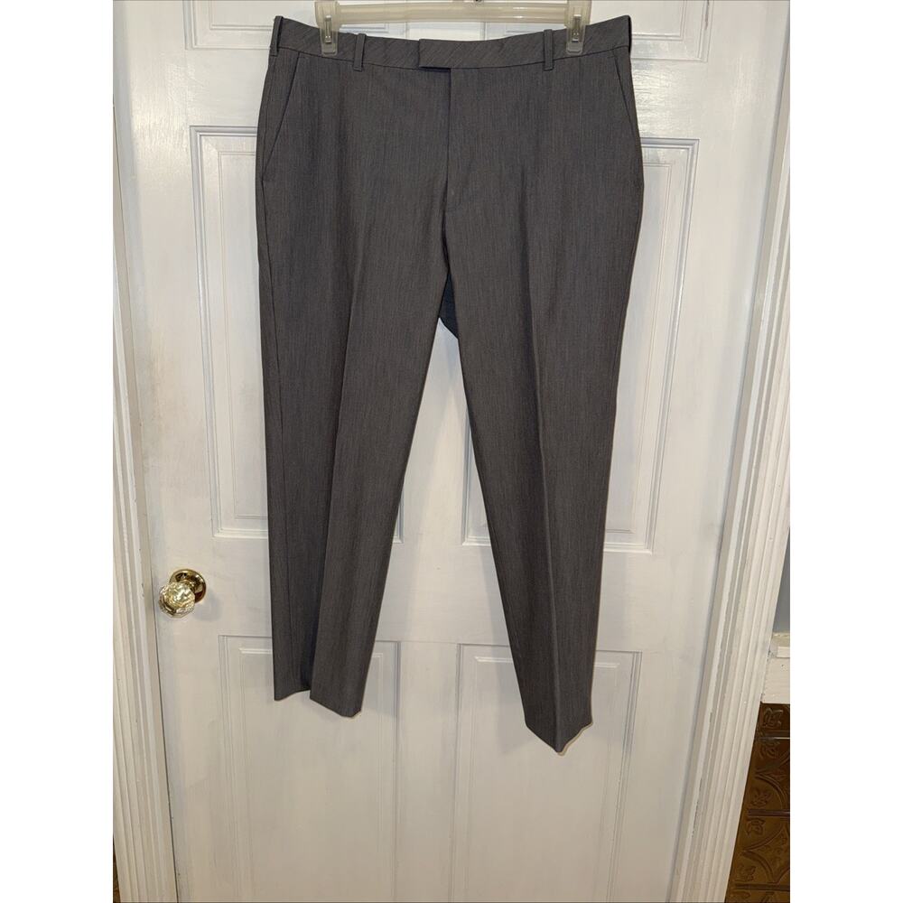 Men’s VanHeusen Gray Casual/dress Pants Size 36/29